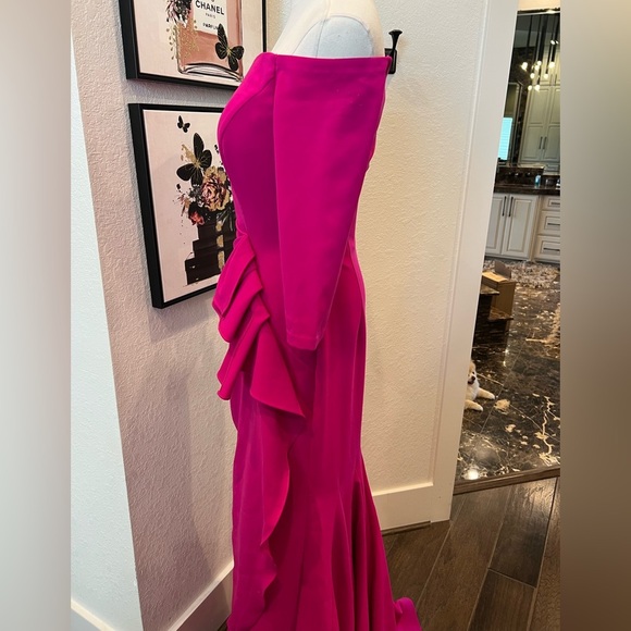 NWOT JOVANI 00446 OFF SHOULDER DRAPE CREPE MERMAID DRESS-Fuchsia-Size 4 - Picture 11 of 16